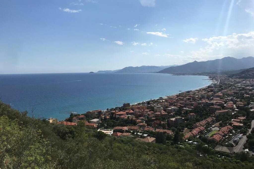 Casa Indipendente Su Due Livelli In Liguria-Vista Mare 6-7 Posti Apartment Magliolo ภายนอก รูปภาพ